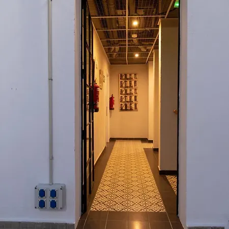 דירה Factory ברבטה
